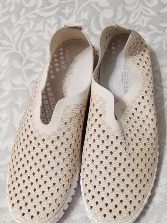 Ilse Jacobsen Shoes - Ilse Jacobsen Cream Laser-Cut Slip-On Mules